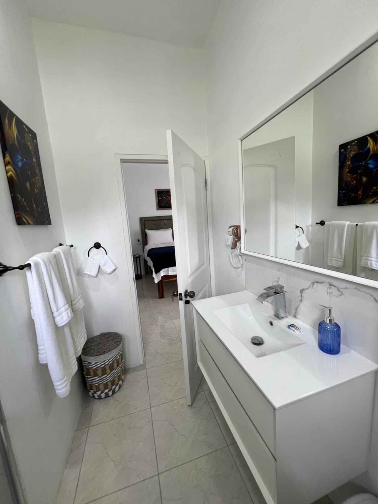 Luxury Apartments At Case De Coco, Ocho Rios Jamaica Exterior photo